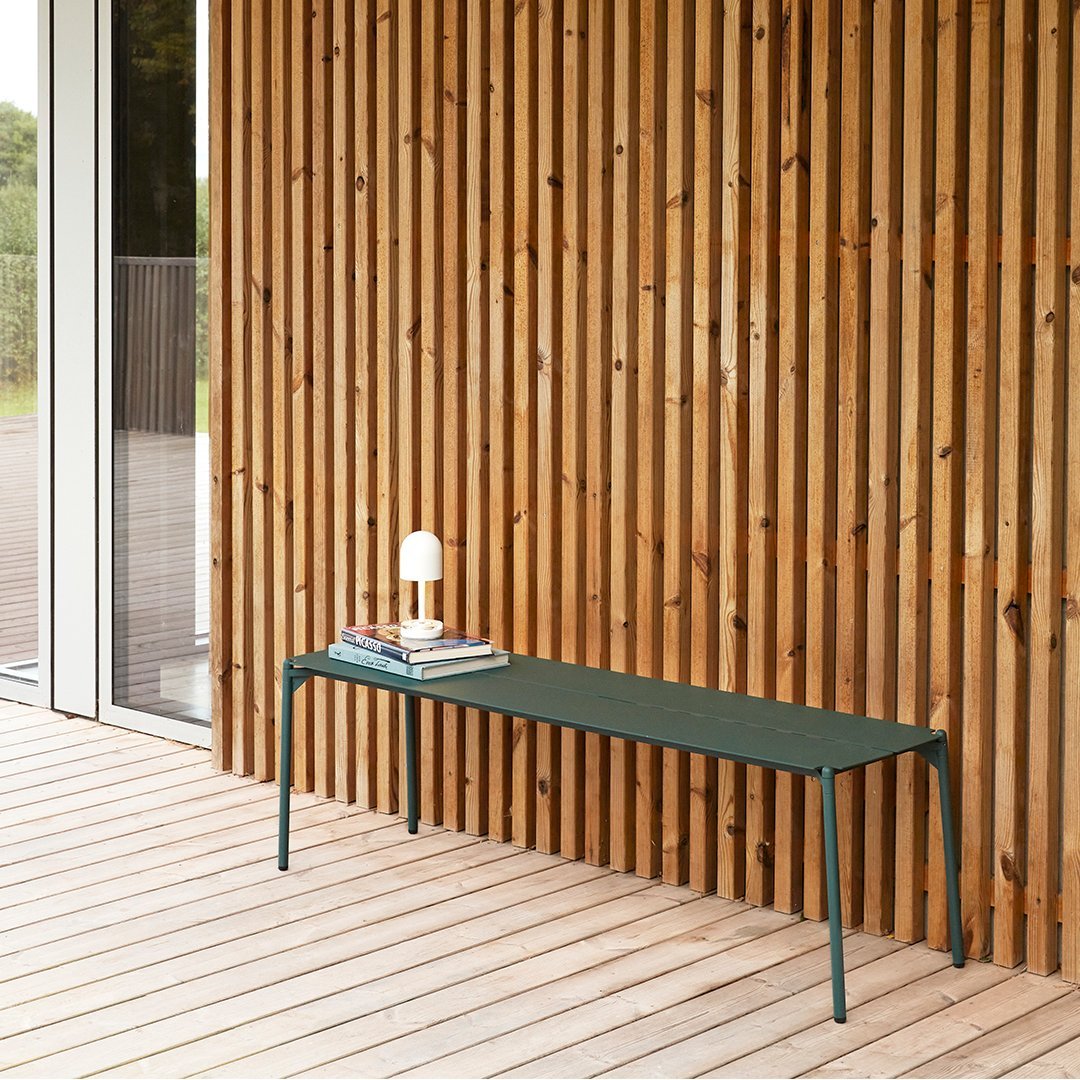 Novo Outdoor Bench