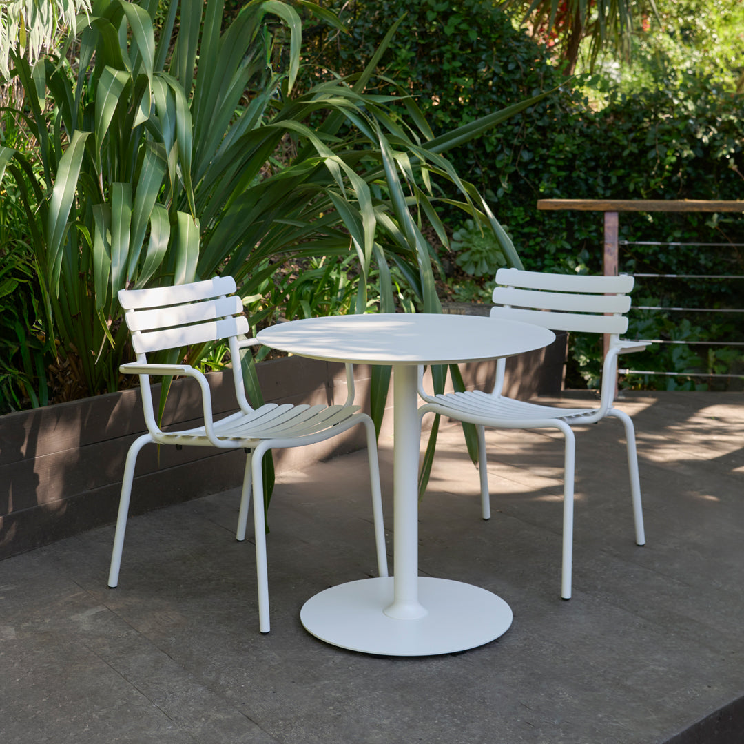 PICO Outdoor Café Table w/ Round Base - Round