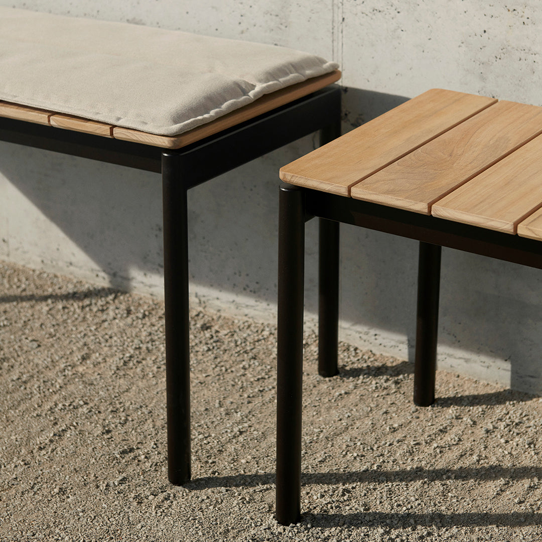 Ville AV27/AV28 Outdoor Bench