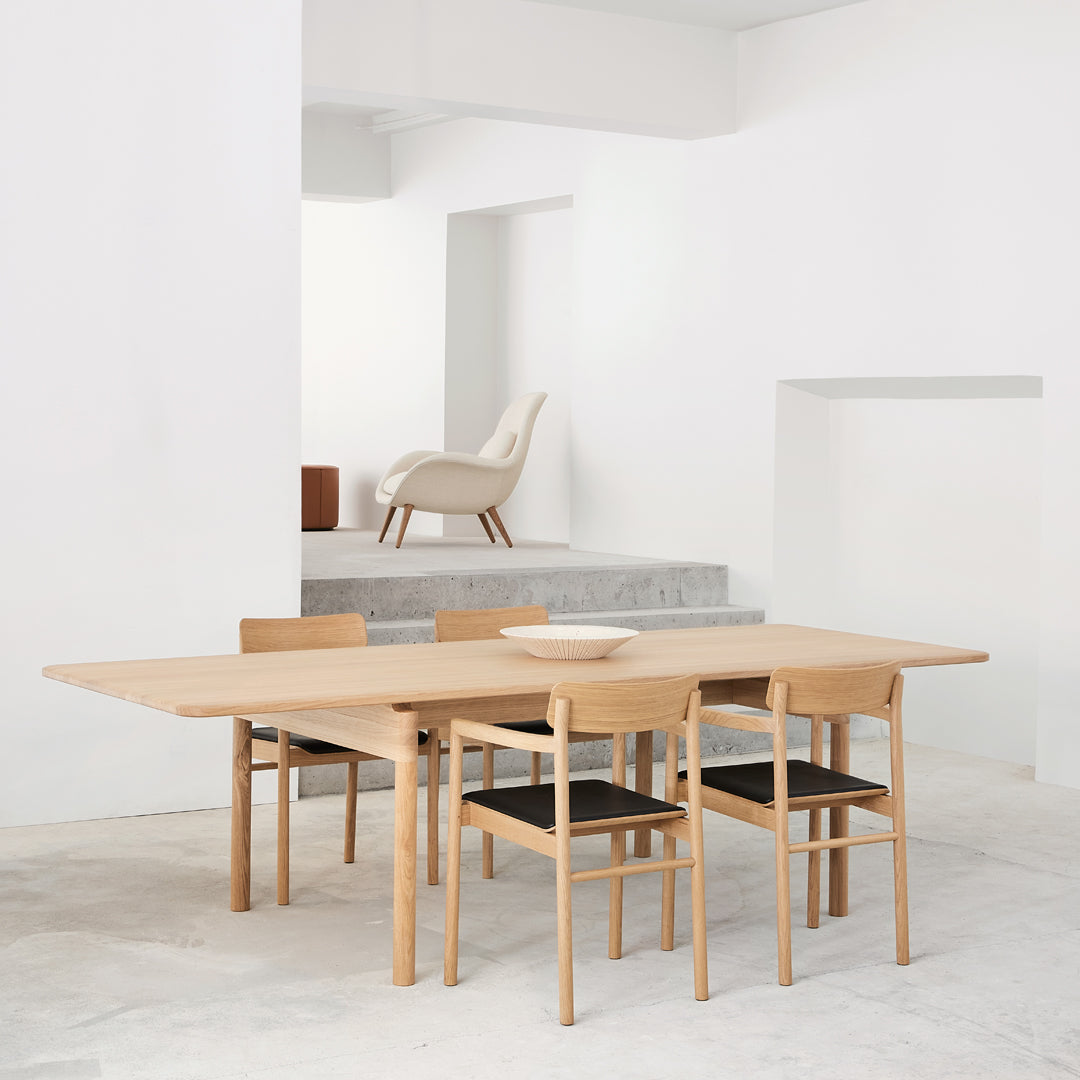 Fredericia Furniture Post Dining Table by Cecilie Manz | Danish Design ...