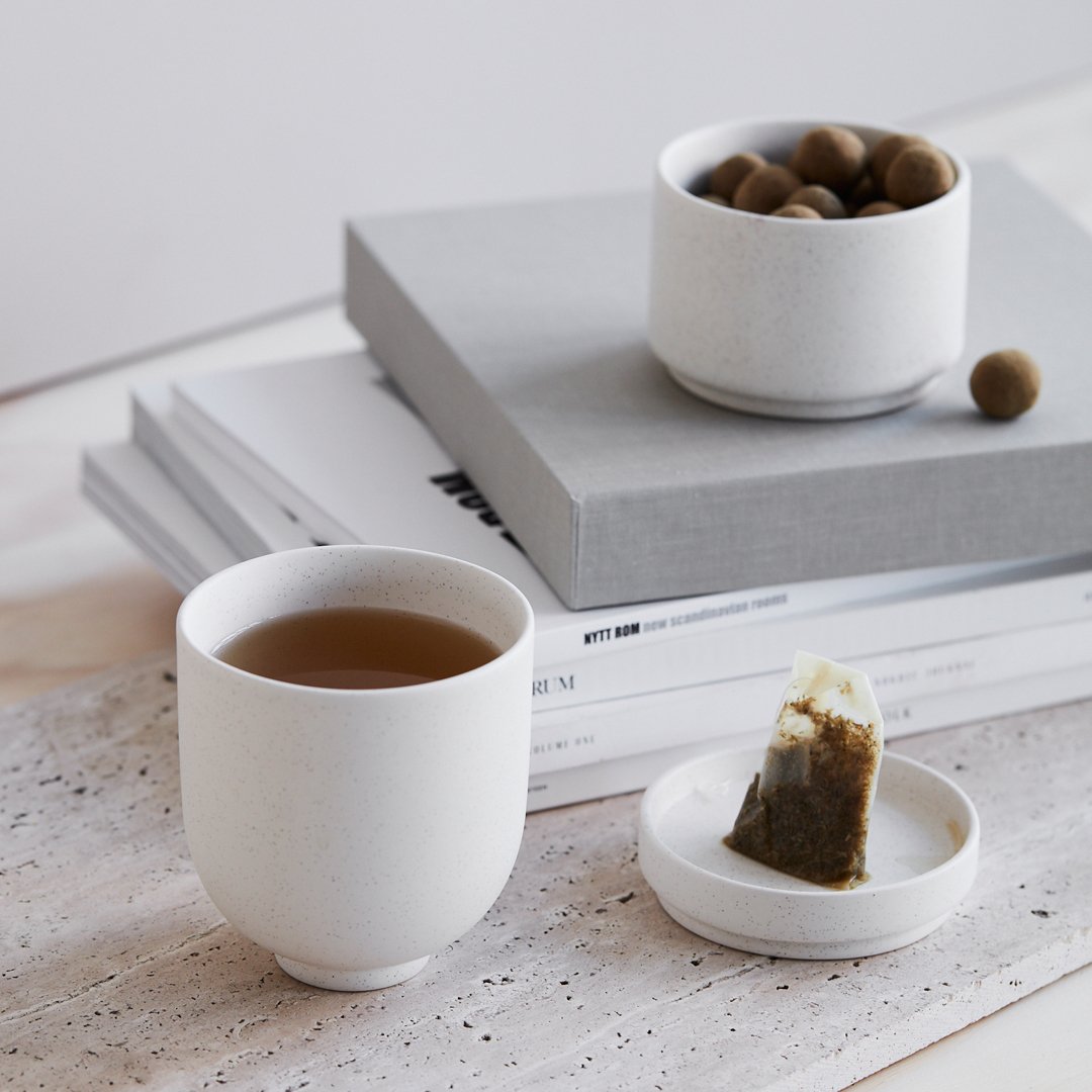 https://www.danishdesignstore.com/cdn/shop/files/KristinaDamStudio_Setomono-Cup-set.jpg?v=1701252434