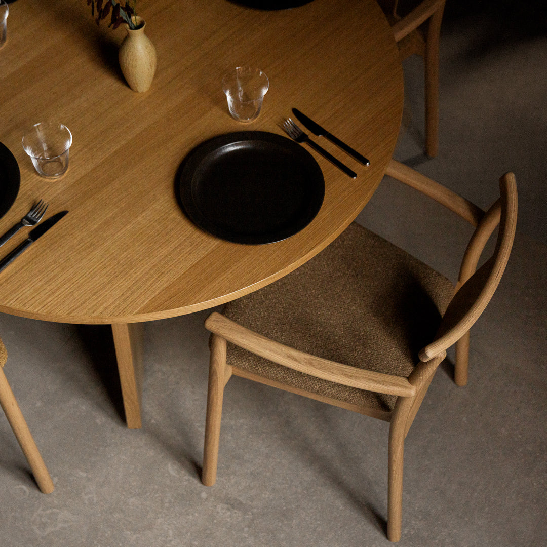 Androgyne Dining Table