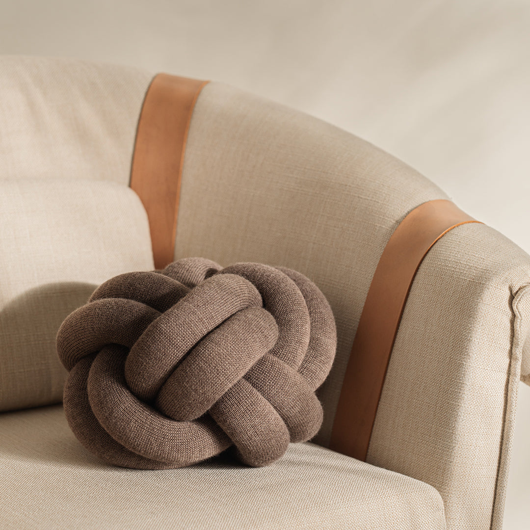 Knot Cushion