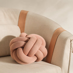 Knot Cushion