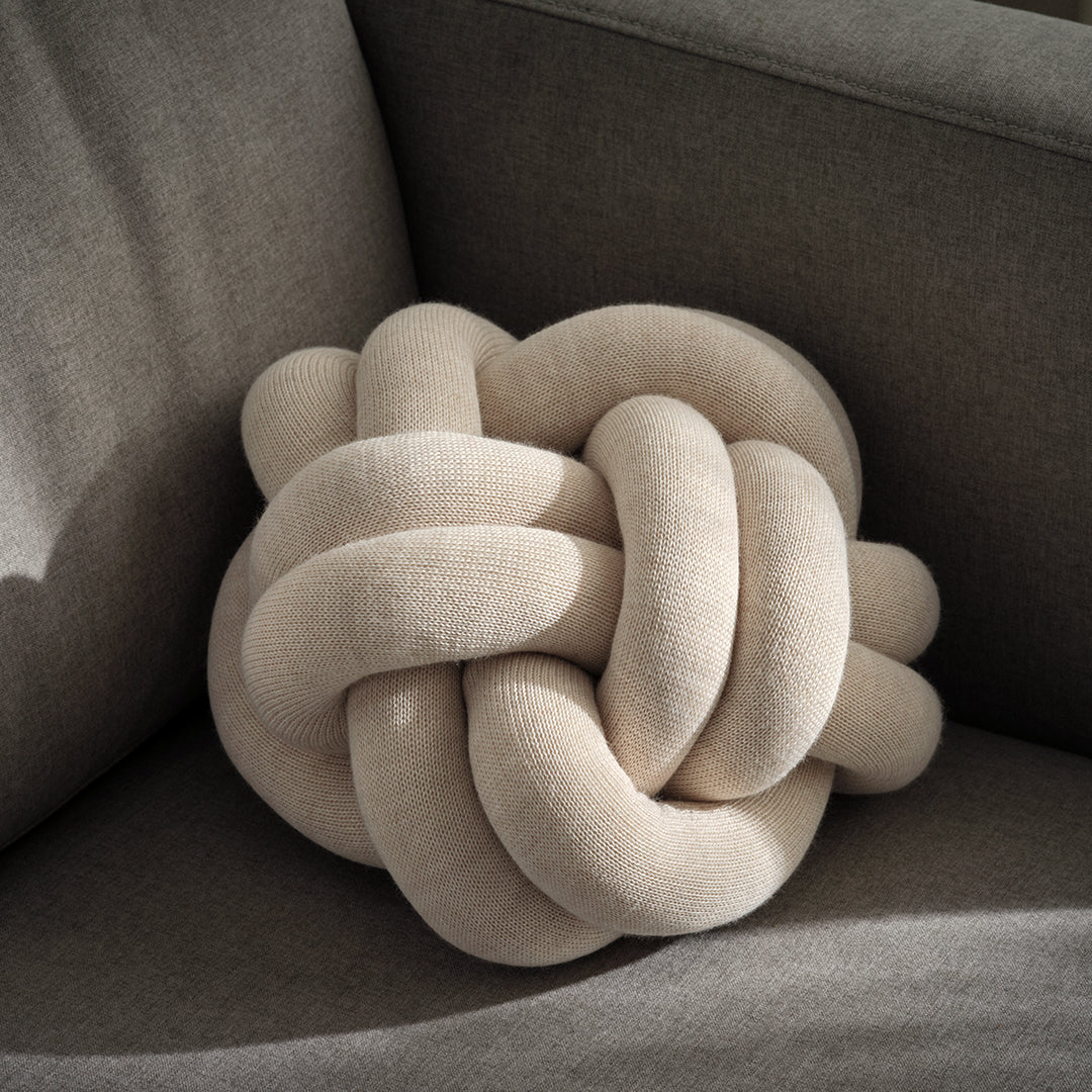 Knot Cushion