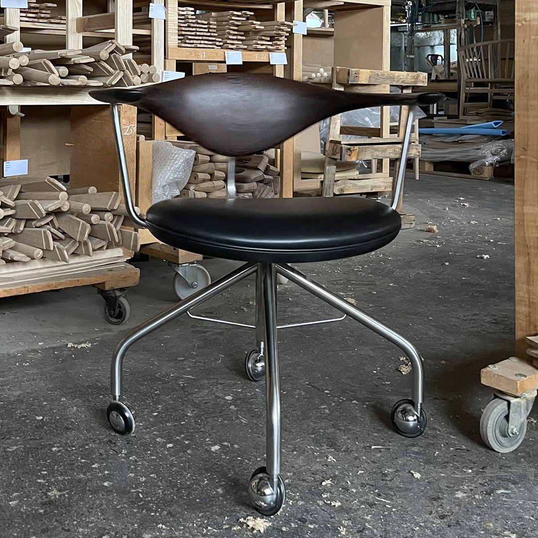 Wegner PP502 Swivel Chair